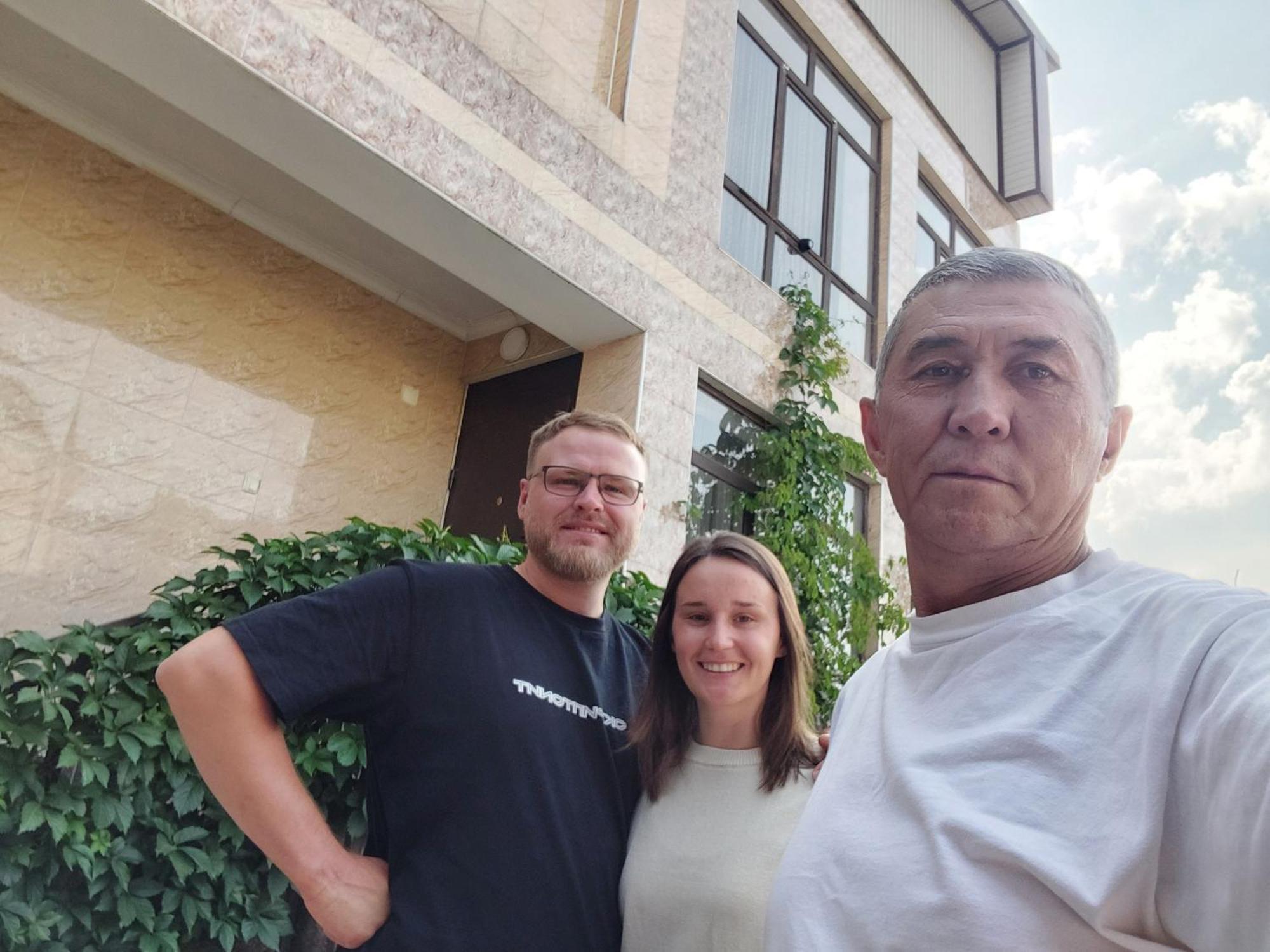 Asman Guest House Osh Exterior foto