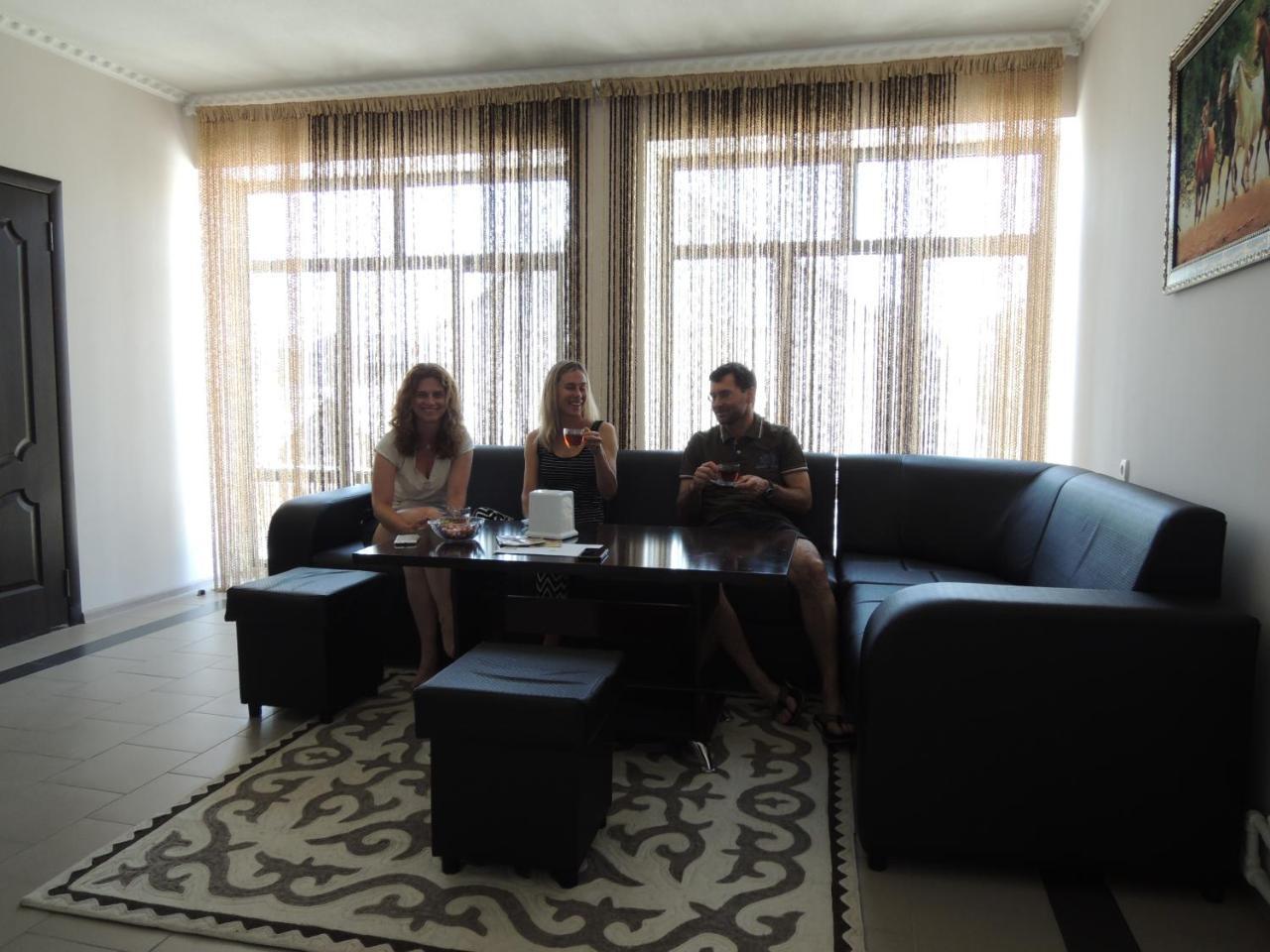 Asman Guest House Osh Exterior foto