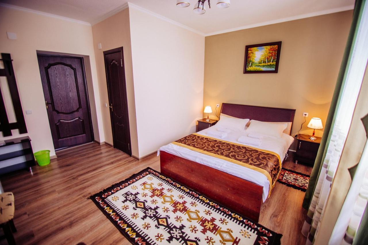 Asman Guest House Osh Exterior foto